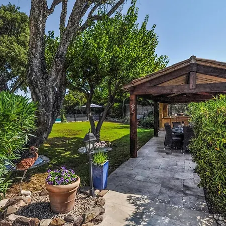 Semesterbostad 4 Bedroom Amazing In Fréjus