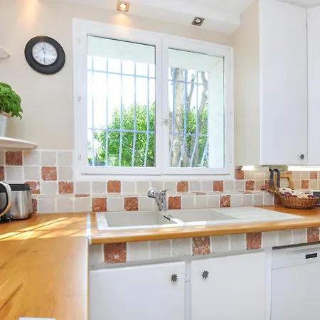 4 Bedroom Amazing In *